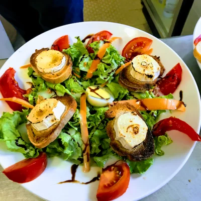 salade au chèvres chauds
