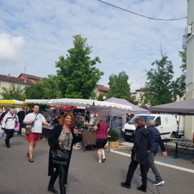 allée stand foire du 8 mai