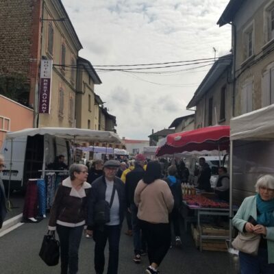 allée stand foire du 8 mai