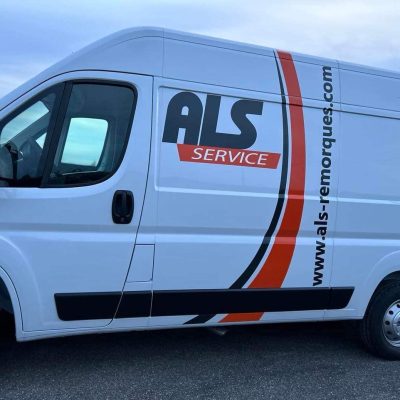 Flocage logo sur vehicule