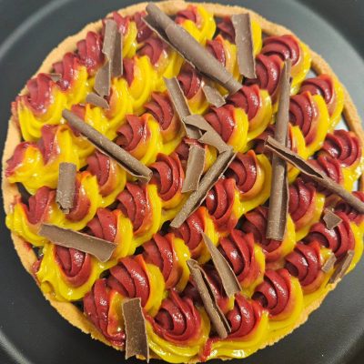 Tarte au fruits avec éclats de chocolat