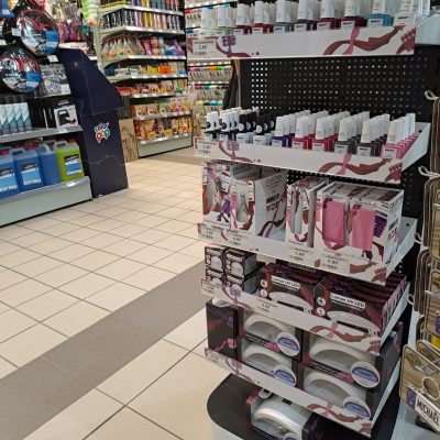 présentoir produits pour les ongles
