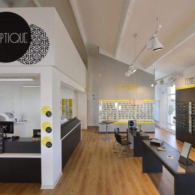intérieur de la boutique l'optique