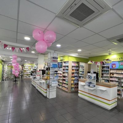 intérieur de la pharmacie