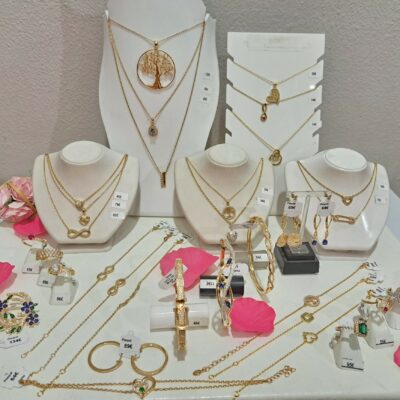 Colliers et bracelets pour femmes en or