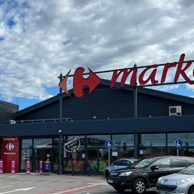 Devanture magasin Carrefour Market