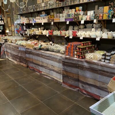 présentoir épicerie, chocolat et gâteaux