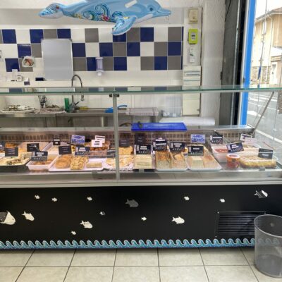 Vitrine plats cuisinés de la poissonnerie david