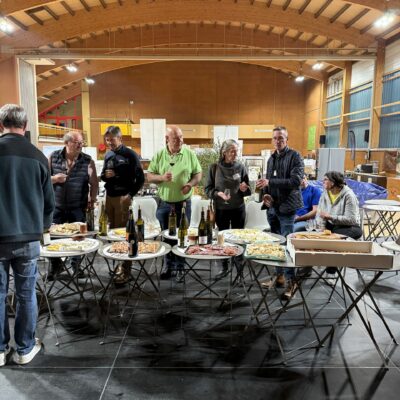 repas de fin de première journée aves les exposants et les commerçants